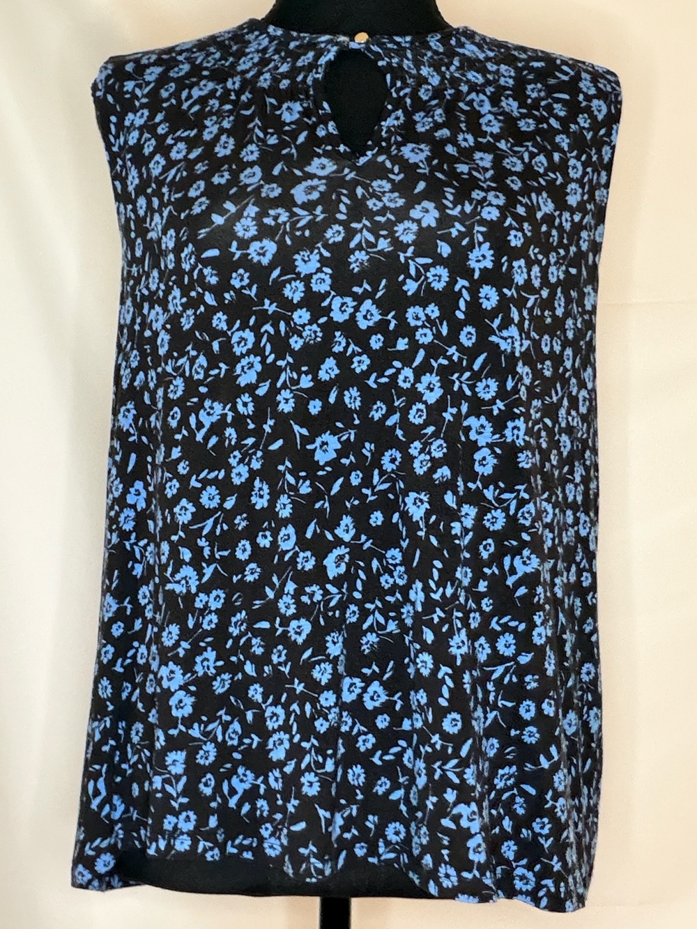 BANANA REPUBLIC BLUE FLORAL SLEEVELESS TOP